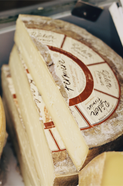 Fromage à raclette fermier en vente directe à La Compagnie Fermière